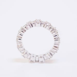 Alliance en or blanc 18 carats et diamants 1,68ct, pour femme, collection Mariage.