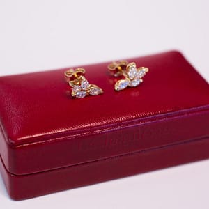 Boucles d’oreille Fée en or rouge 18 carats et diamants taille navettes, pour femme, collection la Joaillerie.